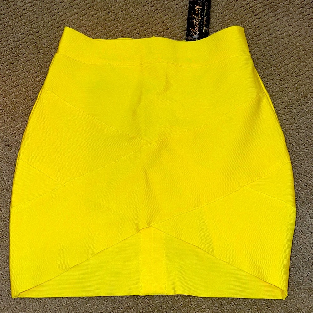 Bright yellow mini bodycon bondage skirt new med